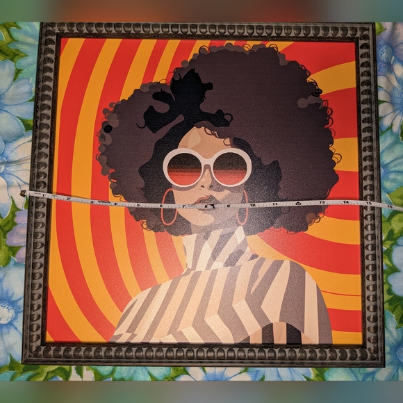 RETRO LADY WALL DECOR - Picture 2 of 8